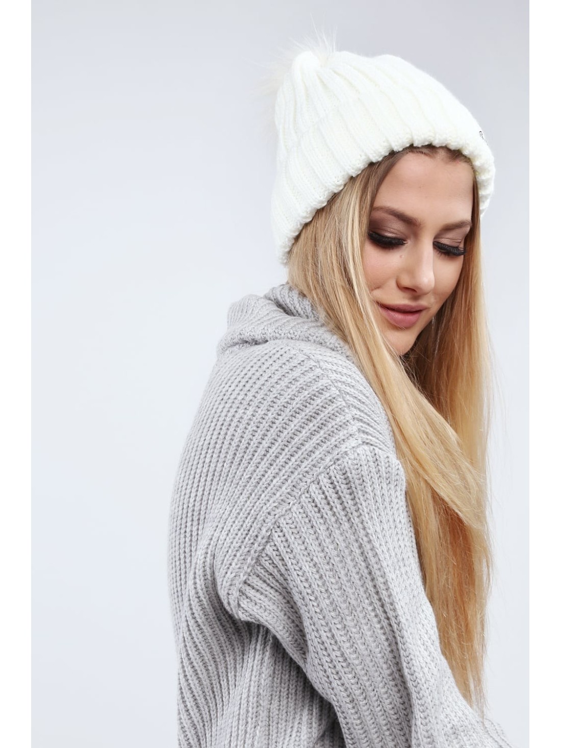 Cream winter hat C1 - Online store - Boutique